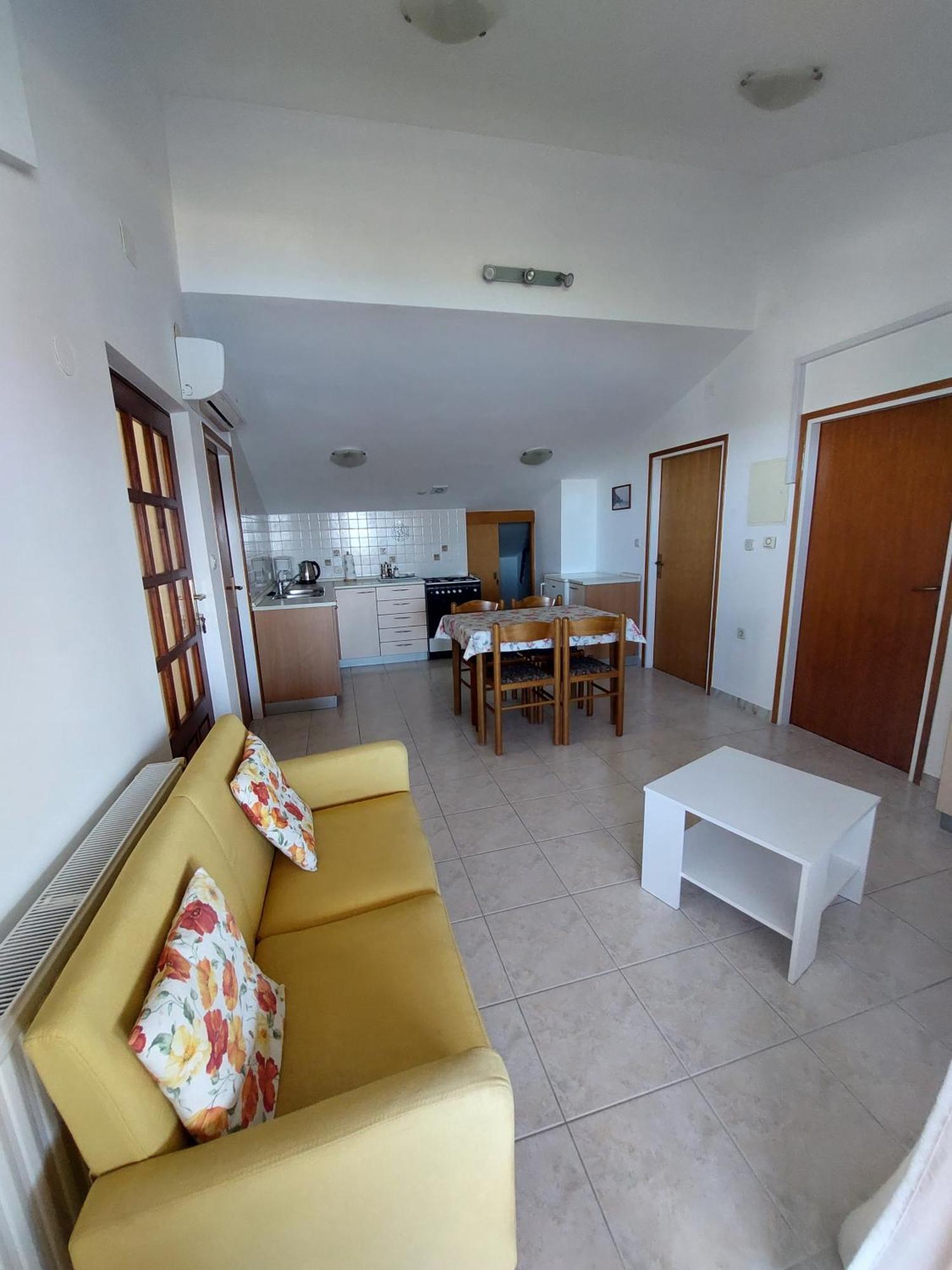 Apartments Mlacovic Раб Екстериор снимка