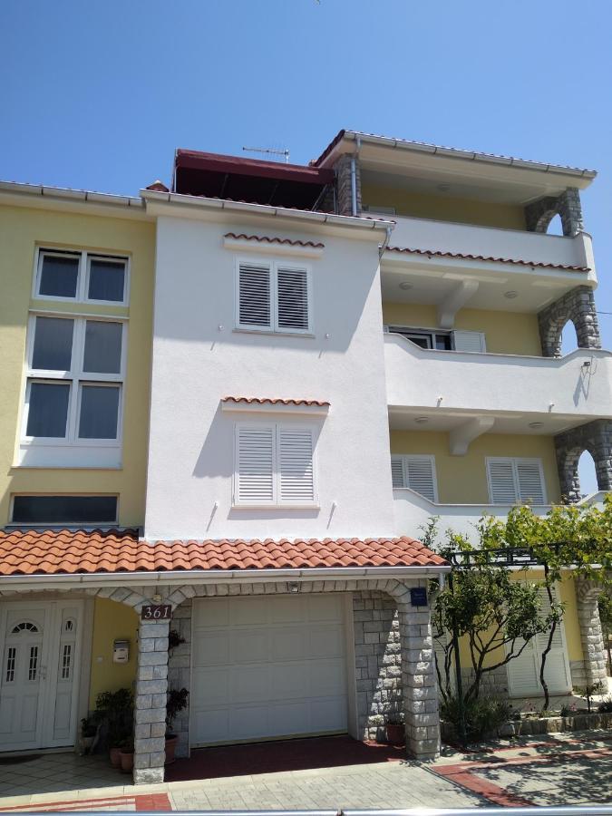 Apartments Mlacovic Раб Екстериор снимка